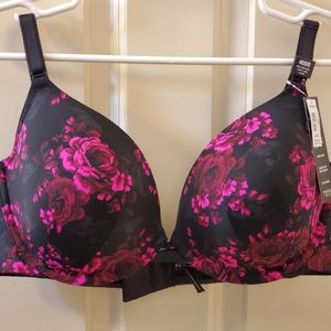 NWT TORRID BRA, 40DD, PLUNGE, Smoothing, Lined